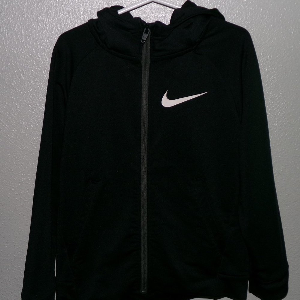 boys small nike jacket
